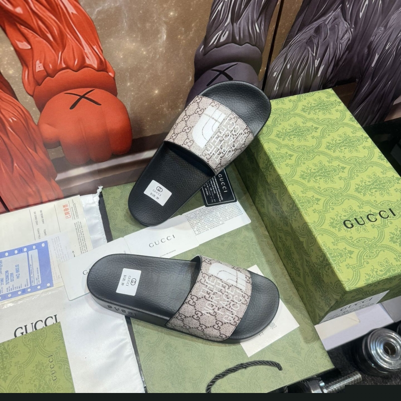 G*u*i slippers